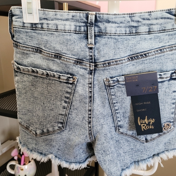 Jean shorts - Picture 3 of 4